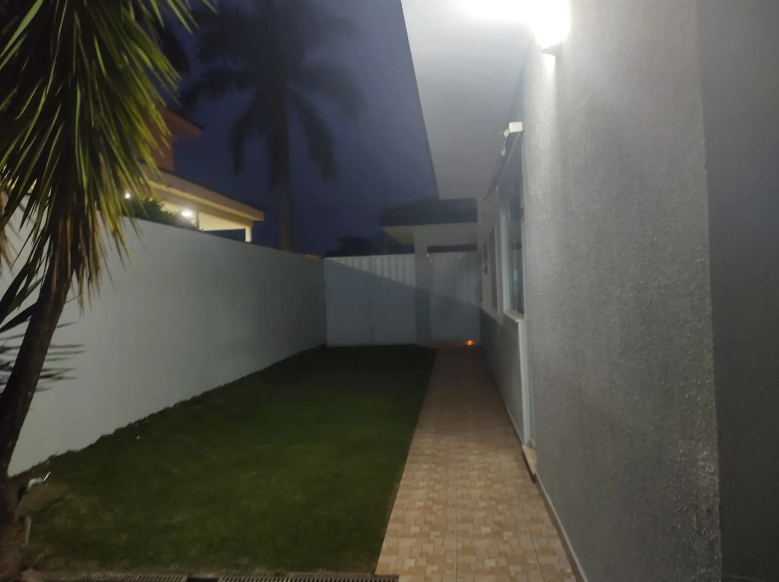 Imagem Casa com 3 quartos, 220 m² à venda