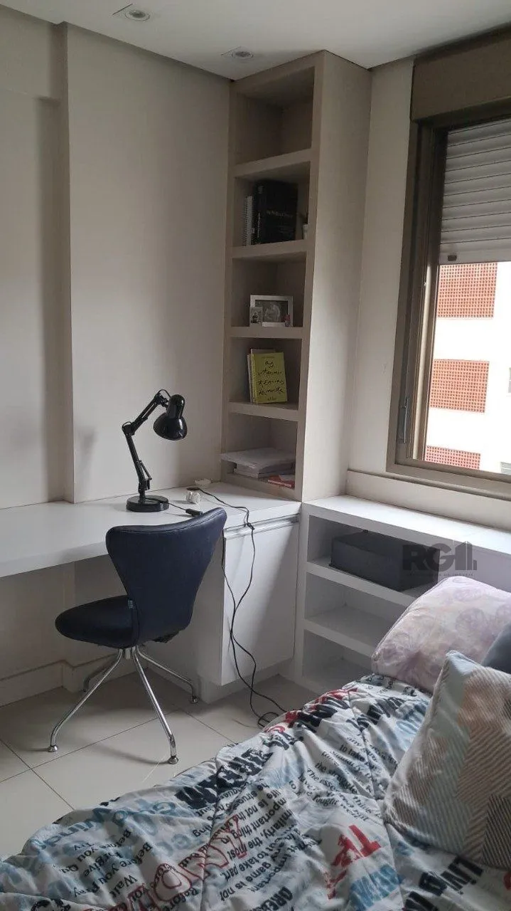 Imagem Oportunidade 1 dormitório com vaga próximo a todos os recursos do bairro.