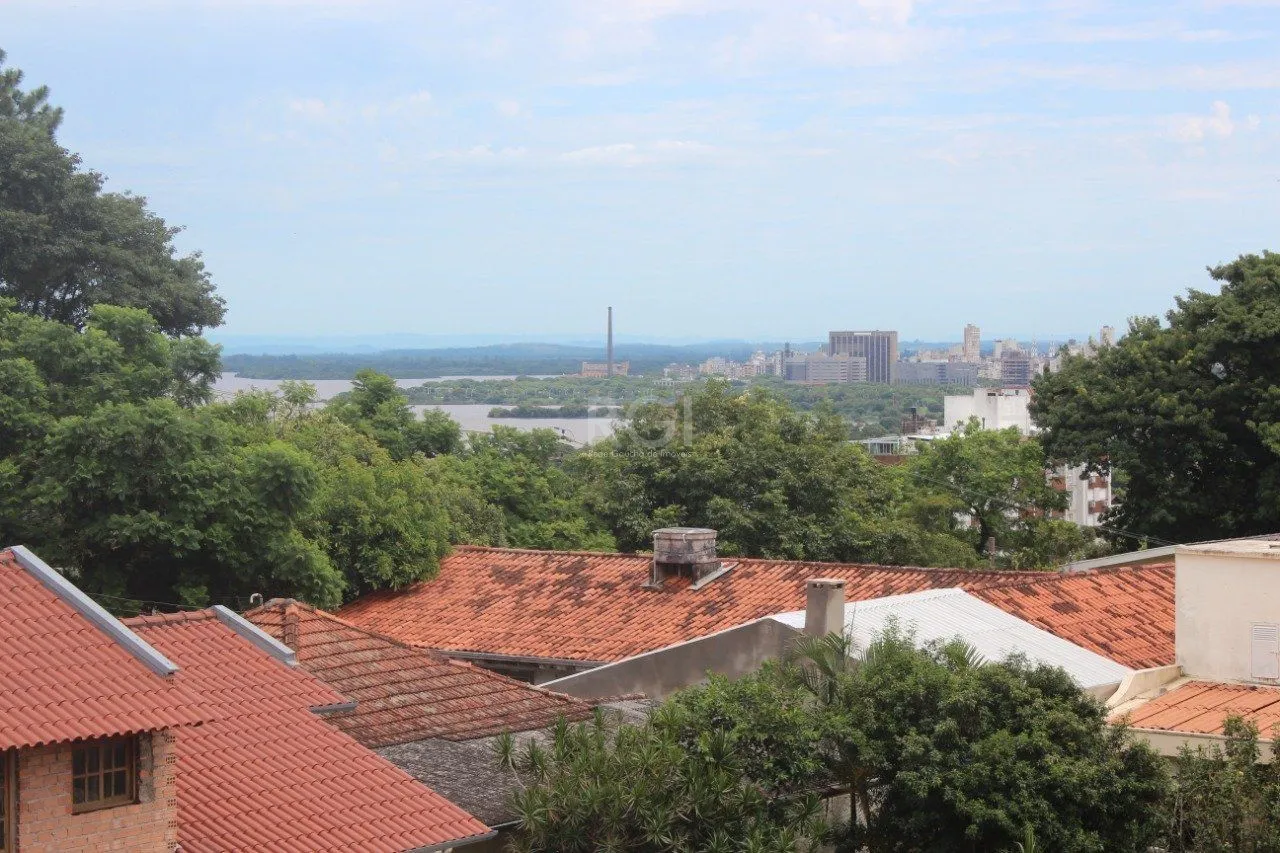 Imagem Casa Condominio para Venda - 379.23m², 4 dormitórios, sendo 1 suites, 2 vagas - Menino Deus