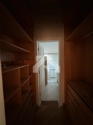 Imagem Casa de Condomínio em Tamboré - Santana de Parnaíba