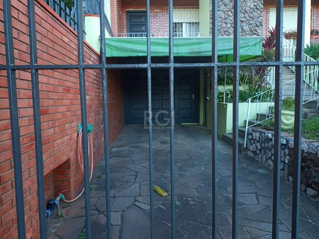 Imagem Casa para Venda - 220m², 3 dormitórios, sendo 1 suites, 1 vaga - Camaquã