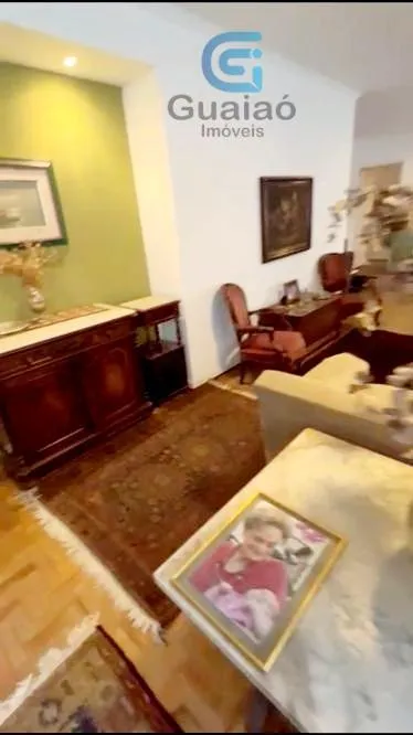 Imagem VENDO AMPLO APARTAMENTO DE 3 DORMITÓRIOS E SUITE NO CORAÇÃO DO GONZAGA EM SANTOS