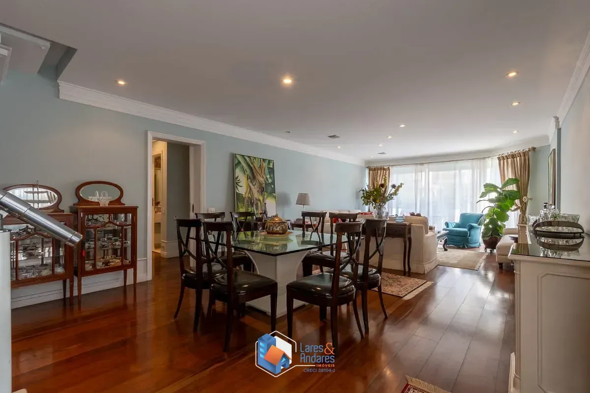 Imagem Duplex para venda em Indianópolis com 5 quartos, sendo 3 suítes, 288m²