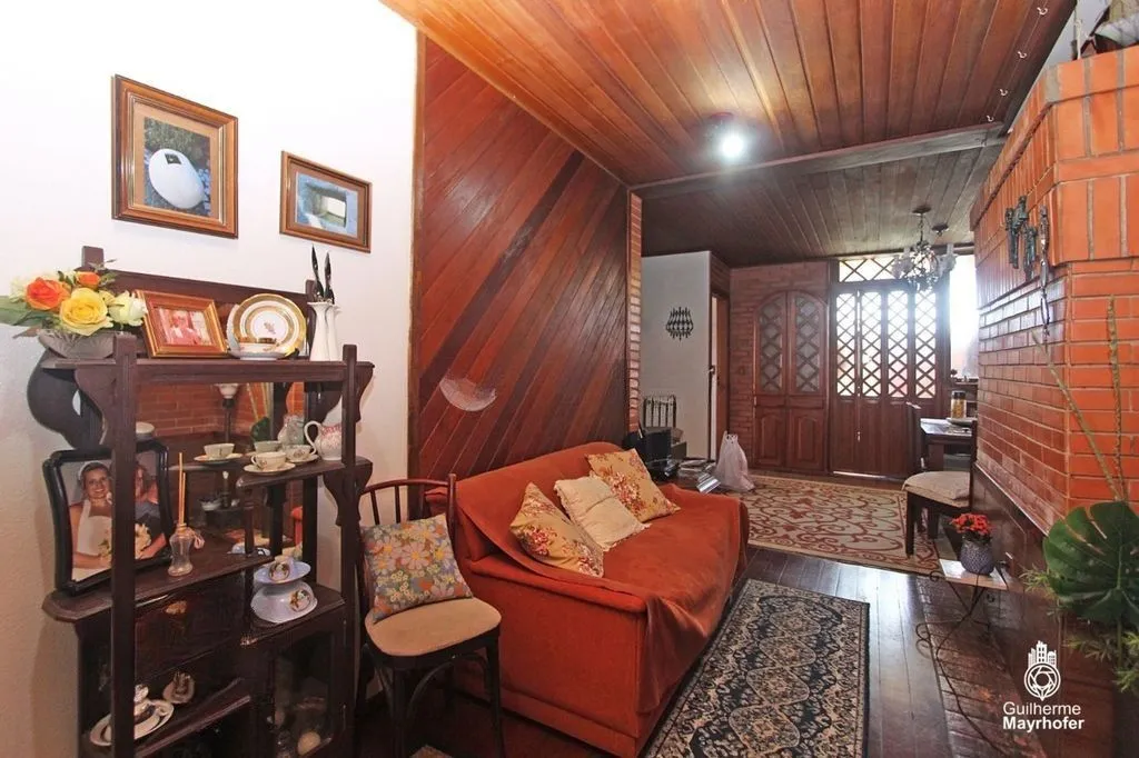 Imagem Casa para Venda - 3 dormitórios, sendo 1 suites, 2 vagas - São Caetano