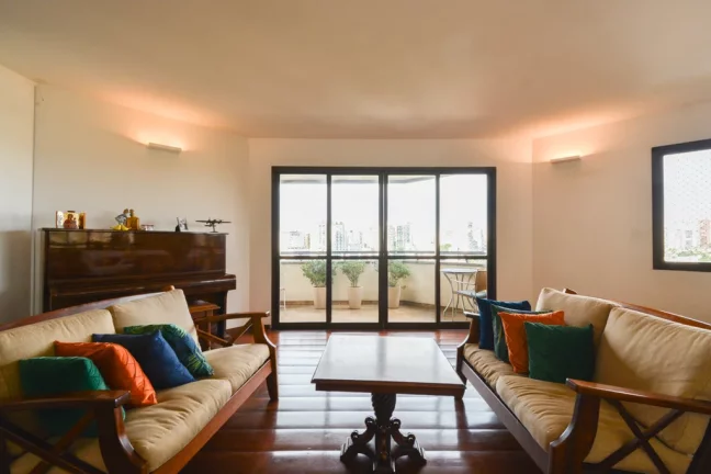 Imagem Apartamento à venda em São Paulo, Pacaembu, com 4 quartos, 379m2