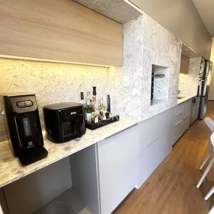 Imagem Apto mobiliado | Jaraguá Esquerdo | Suíte c/closet + 1 quarto | 84m²