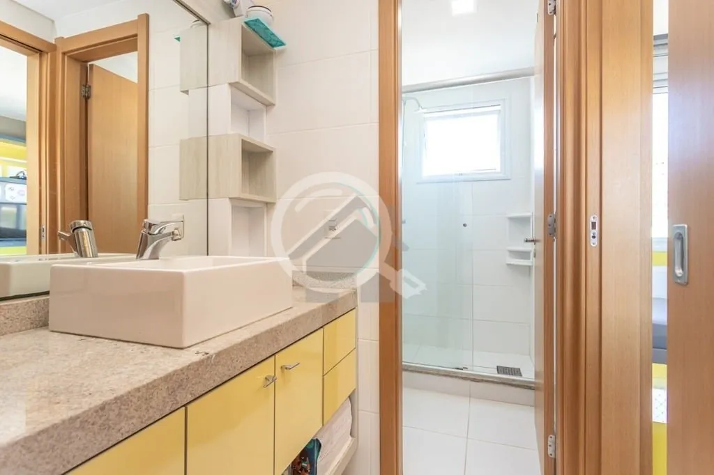 Imagem Apartamento à venda semi mobiliado, ficam todos os fixos (saem 2 splits, sala e quarto). São 3 dor...