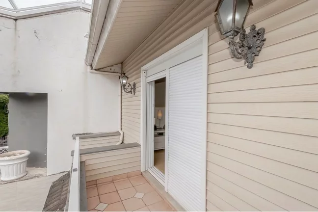 Imagem Casa para venda no bairro Chácara das Pedras em Porto Alegre