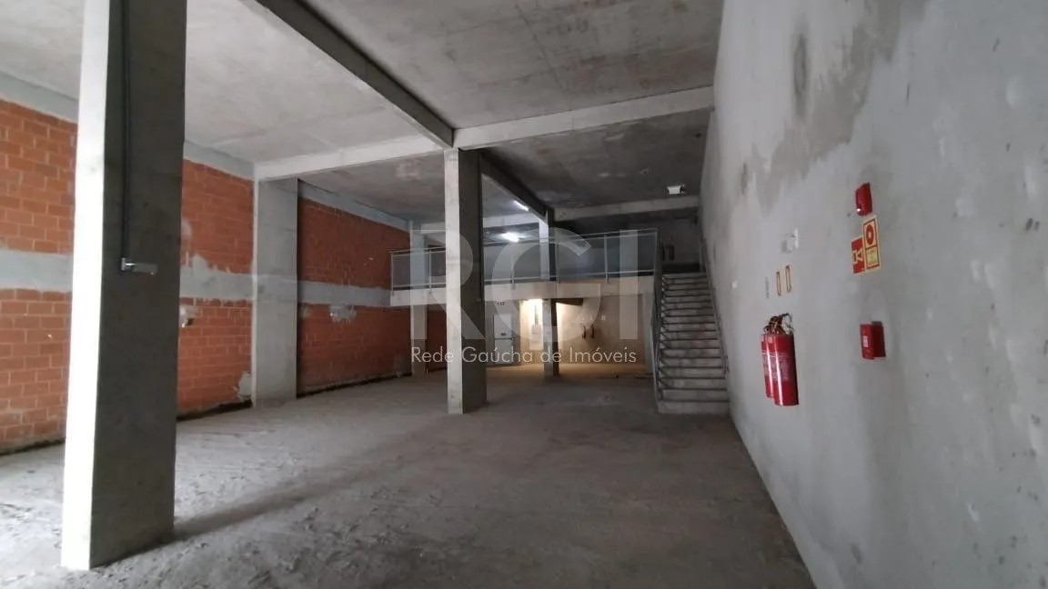 Imagem Loja para Venda - 300m², 0 dormitórios, 5 vagas - Central Parque