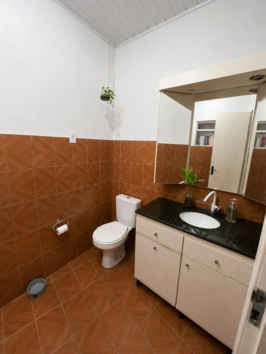 Imagem CASA DE DOIS PISOS À VENDA NA SANTA ISABEL - VIAMÃO