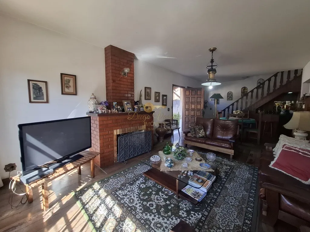 Imagem Casa para Venda em Teresópolis / RJ no bairro Golfe