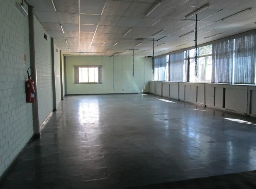 Imagem Galpão industrial para locação em Sorocaba-SP, Jardim Residencial Vicente de Moraes: 14 salas, 6 banheiros, 800 vagas de garagem, 4.695,76 m².