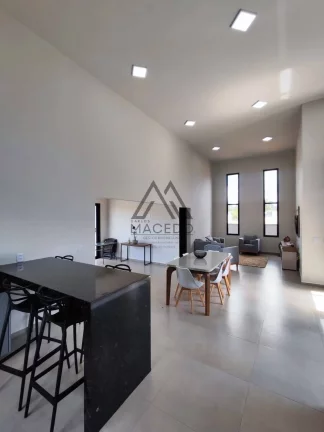 Imagem Casa térrea com 3 suítes e mobiliada - Ninho Verde 1