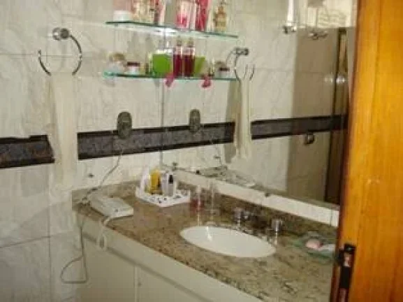 Imagem CASA 04 QUARTOS E 04 SUÍTES BAIRRO MANGABEIRAS