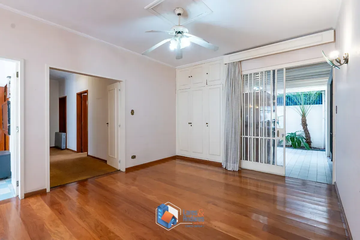 Imagem Casa para venda em Butantã com 3 quartos, sendo 3 suítes, 223m²