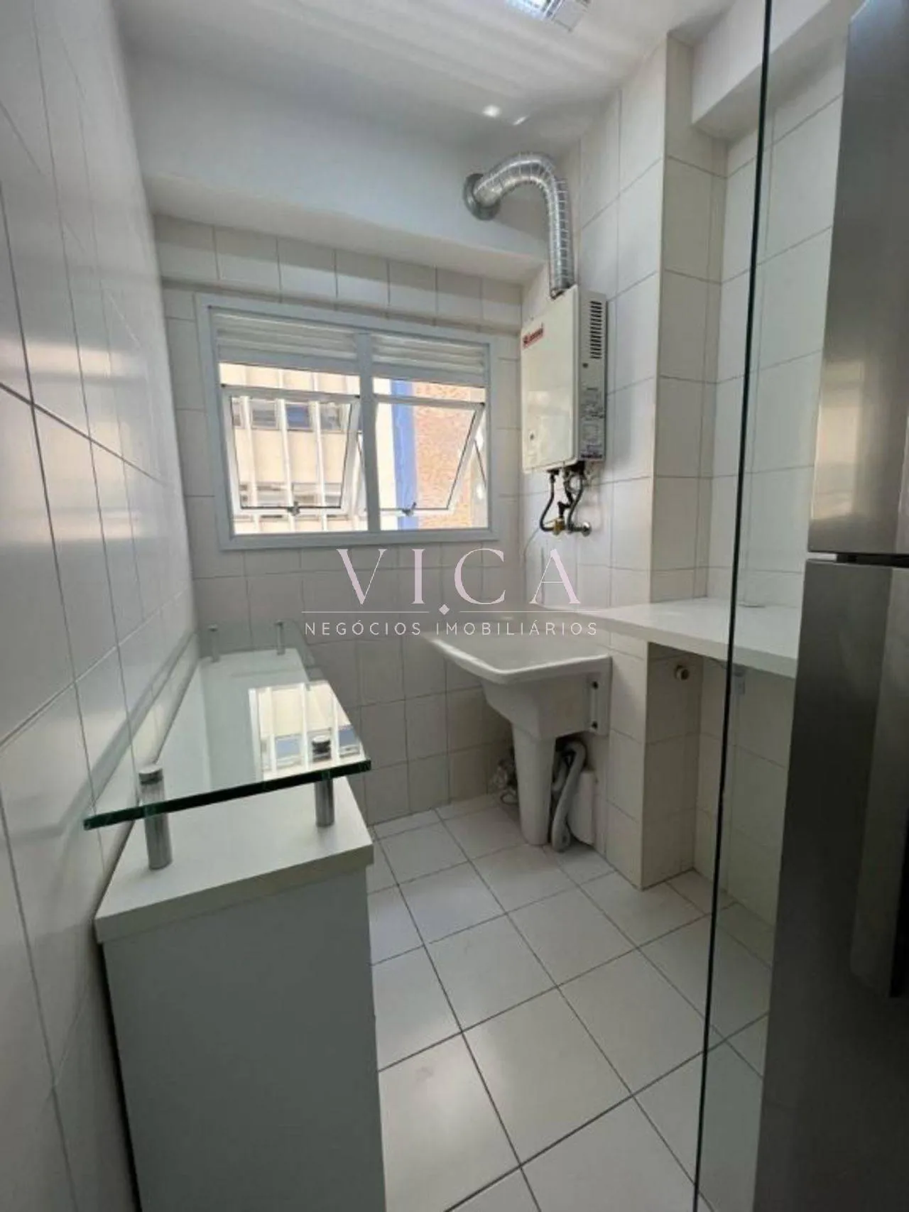 Imagem Apartamento Mobiliado de 2 dormitórios para alugar, 68 m² - Alphaville SP