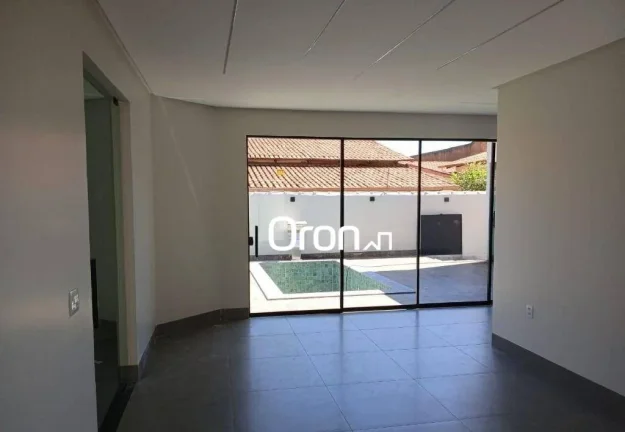 Imagem Casa à venda, 204 m² por R$ 1.150.000,00 - Vila Santa Helena - Goiânia/GO