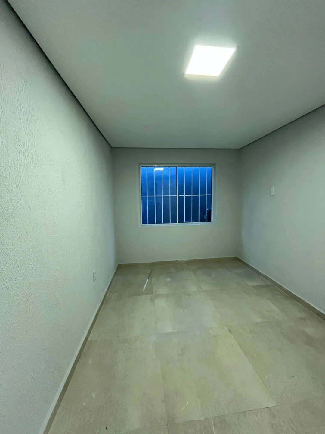 Imagem Casa totalmente reformada na Rua dos Açores em Viamão!