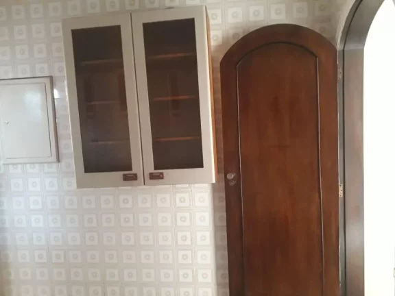Imagem Apartamento amplo, muito bem localizado no Centro com excelente estrutura, com 3 dormitórios, todos...