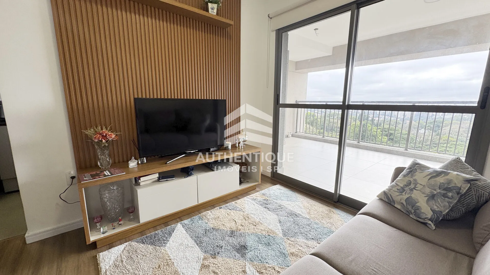 Foto do imóvel HIGHLIGHTS PINHEIROS - Apartamento à venda em Rua Arruda Alvim