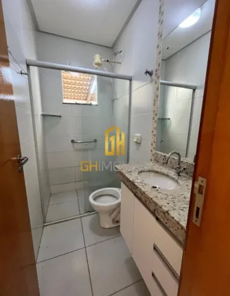 Imagem CA1686Linda casa com 3 quartos sendo 1 suíte no Condomínio Village Bela VistaA casa possui - 3 qua...