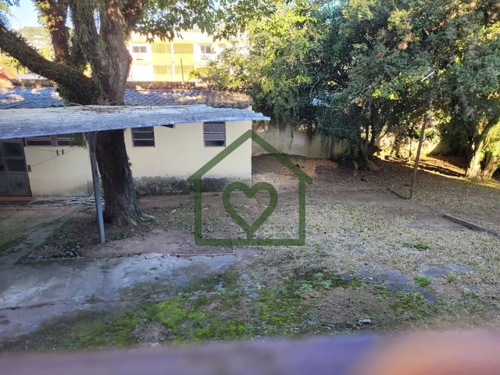 Imagem Casa de esquina com enorme potencial residencial e comercial, localizada em ponto estratégico próx...