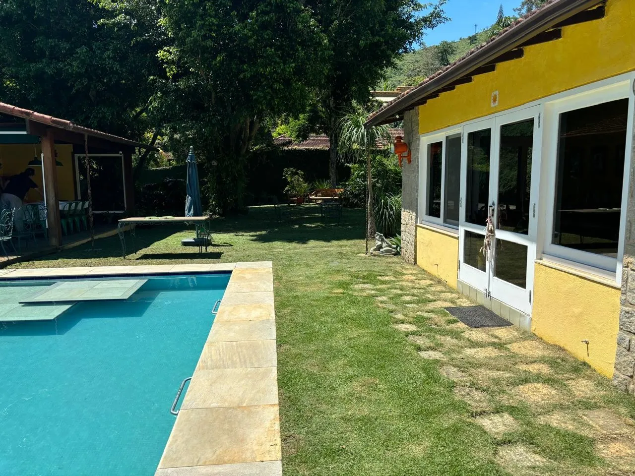 Foto do imóvel Casa para Venda em Petrópolis / RJ em Rua Nogueira