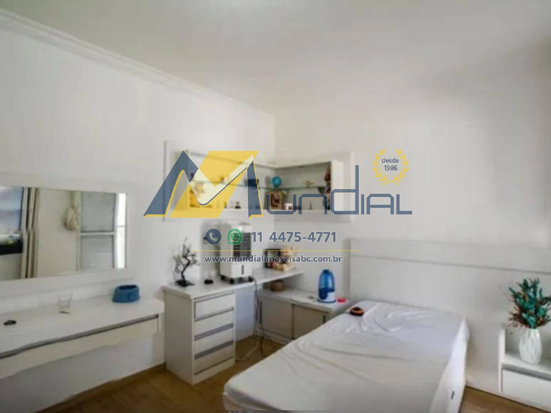 Imagem CASA ESPAÇOSA À VENDA NA VILA ALTO DE SANTO ANDRÉ