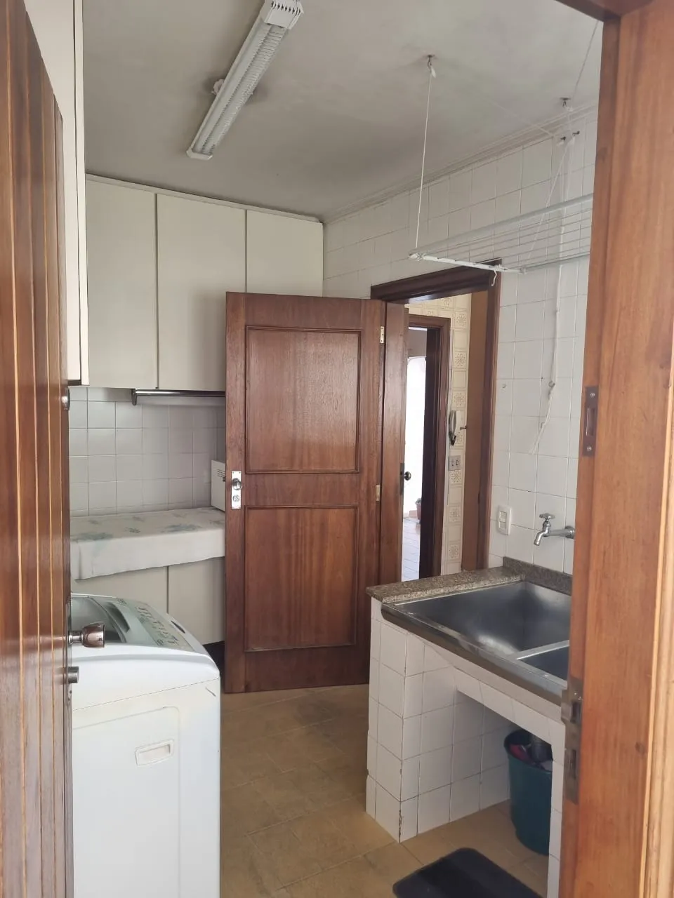 Imagem VENDO BELISSÍMA CASA DE DOIS PAVIMENTOS NO BAIRRO IPIRANGA - SP!