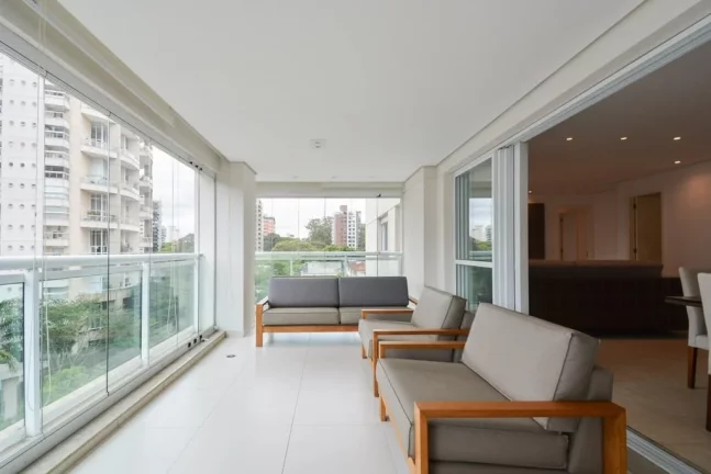 Foto do imóvel Apartamento à venda em São Paulo, Vila Nova Conceição, com 3 quartos, 157m2 em Diogo Jácome