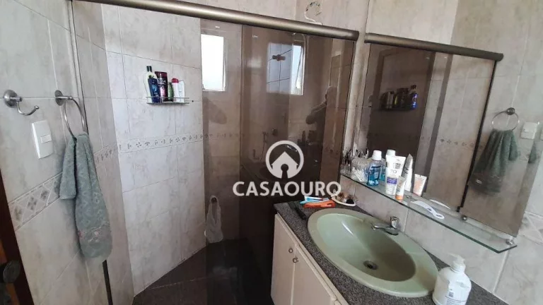 Imagem Cobertura com 5 quartos à venda, 200 m² por R$ 1.100.000 - Santa Tereza - Belo Horizonte/MG