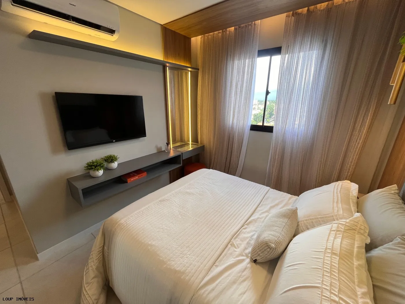 Imagem Apartamento para Venda em Fortaleza, Sapiranga-Coité, 3 dormitórios, 1 suíte, 2 banheiros, 1 vaga