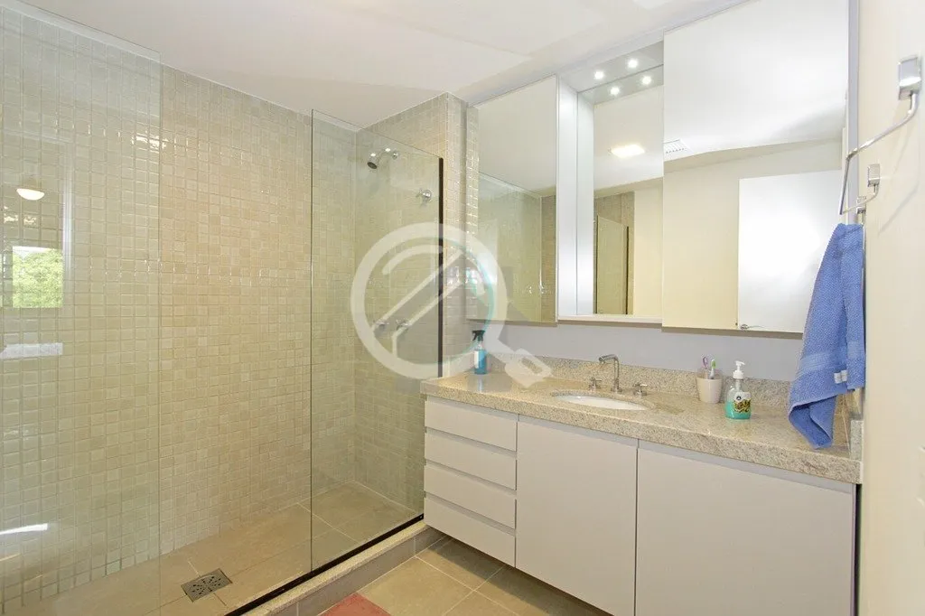Imagem Excelente apartamento MOBILIADO de 3 Suites. Empreendimento de alto padrão no bairro Menino Deus! L...