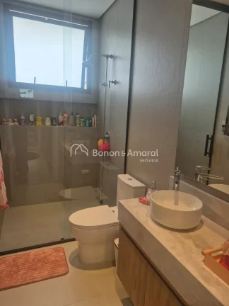 Imagem Sobrado de alto padrão com 361 m² no Condomínio Santorini, em localização privilegiada e com fu...