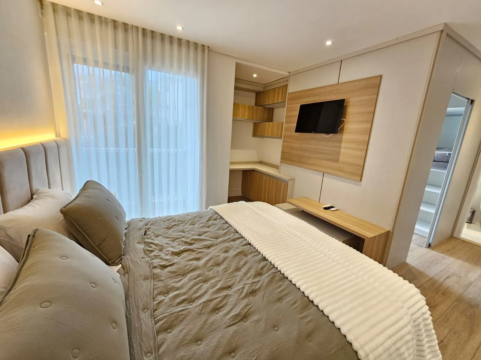Imagem Casa mobiliada e decorada em Condomínio fechado