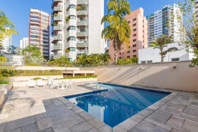 Imagem Apartamento à venda em São Paulo, Moema, com 4 quartos, 200m2
