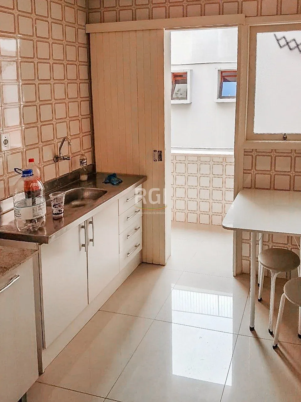 Imagem Apartamento para Venda - 42m², 1 dormitório, 1 vaga - Cidade Baixa