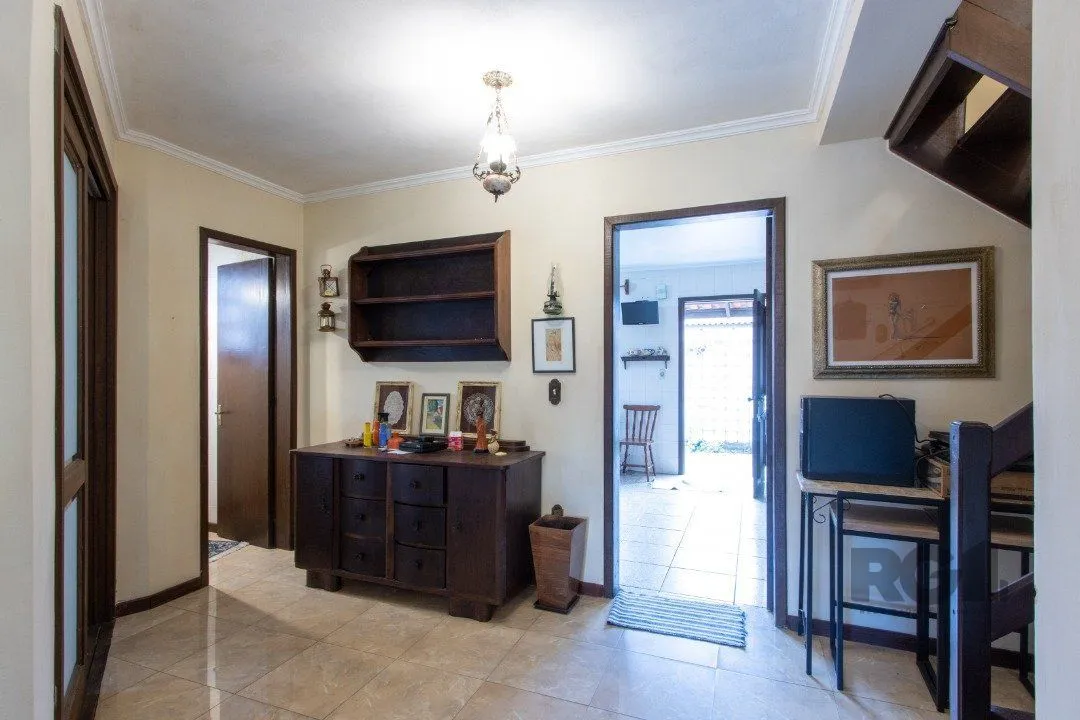 Imagem Casa para Venda - 200m², 3 dormitórios, sendo 1 suites, 3 vagas - Jardim Verde