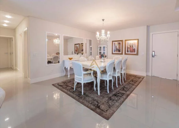 Imagem Apartamento com 3 dormitórios à venda, 128 m² por R$ 2.990.000,00 - Centro - Balneário Camboriú/SC
