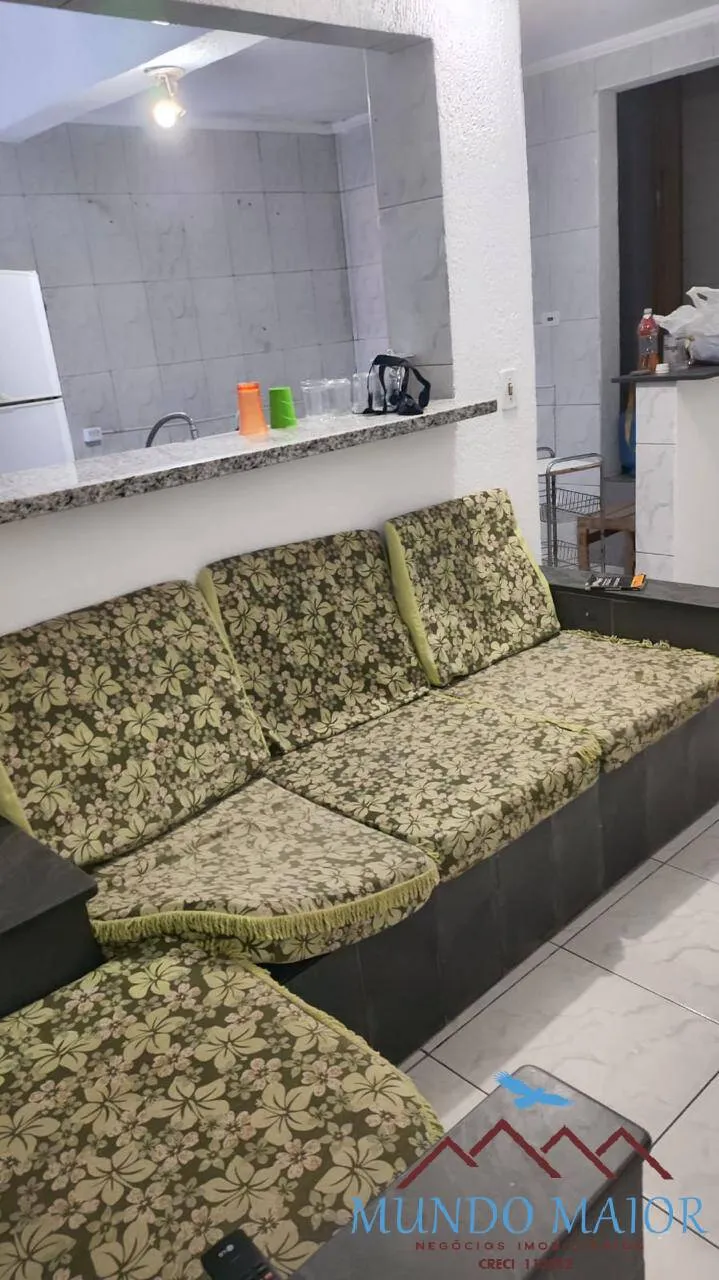Imagem Assobradada Confortável 230m² em Bairro Simples e Prático!
