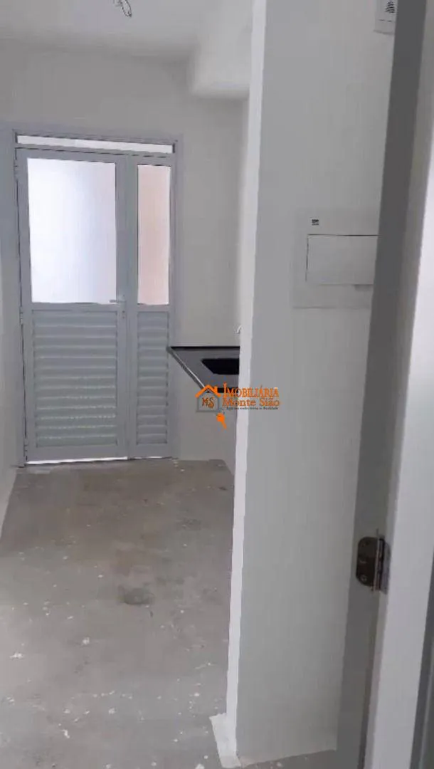Imagem Apartamento à venda com 43m², 2 quartos, sala com sacada no Condomínio Flap - Vila São João, Guarulhos, SP