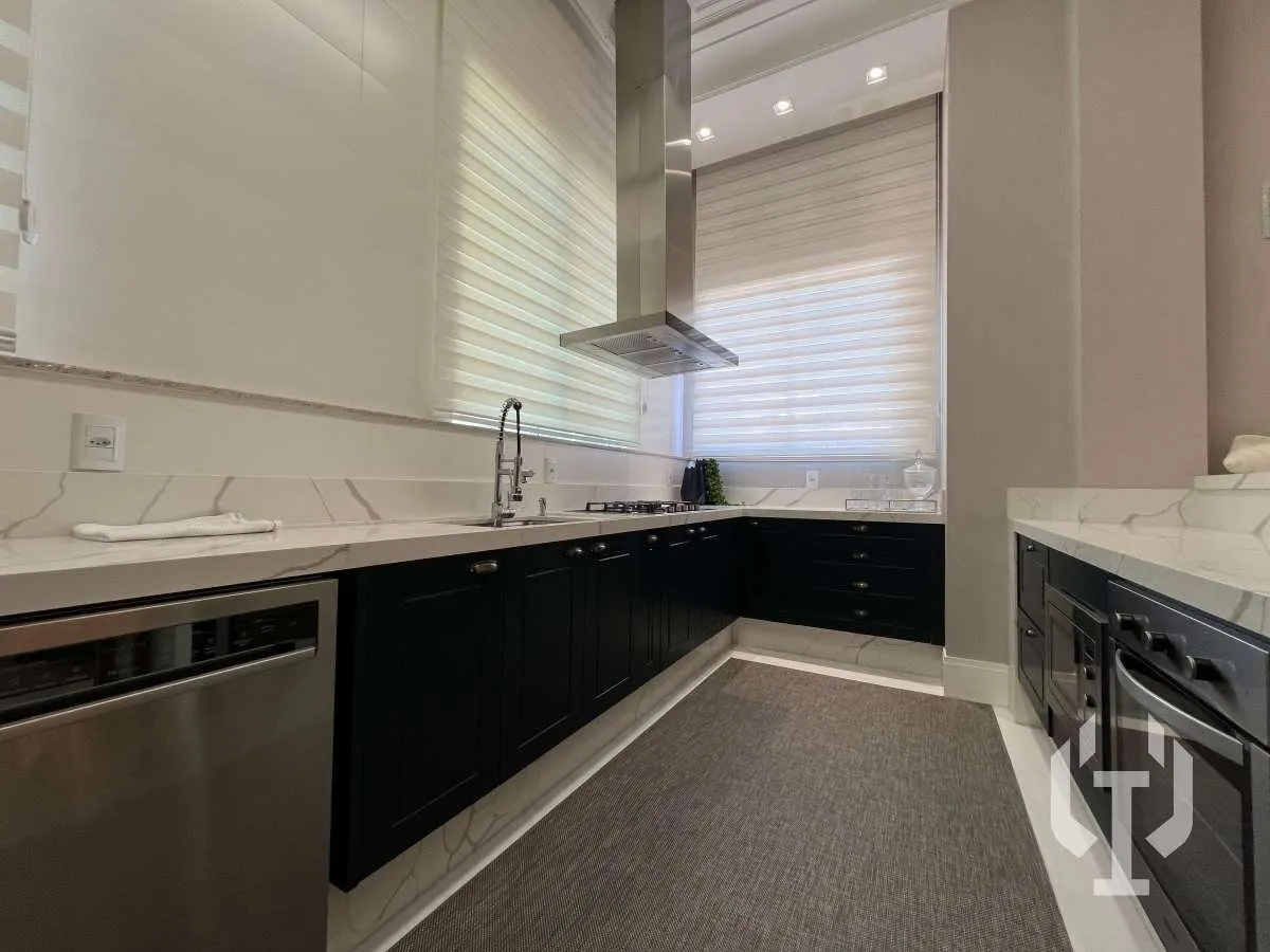 Imagem Apartamento à venda, no Residencial St. Andrews, em Itapema, Meia Praia, com 4 quartos, 305m2