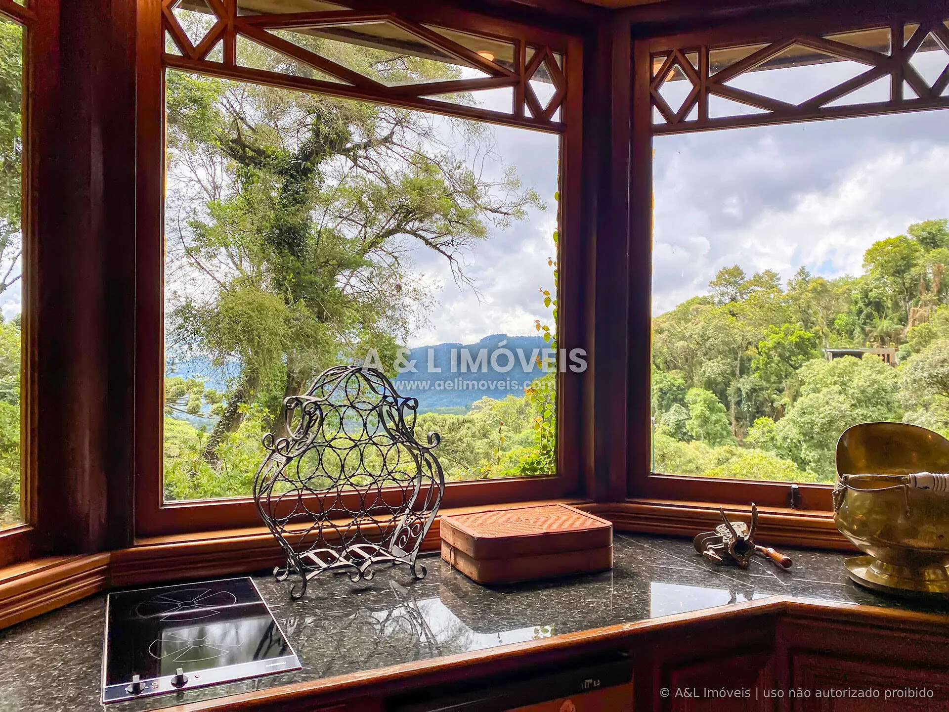 Imagem Mansão em Campos do Jordão | 8.048,00 m² | Vista Pedra do Baú e 6 Suítes