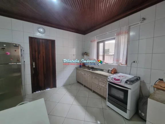 Imagem casa bem localizada com edícula