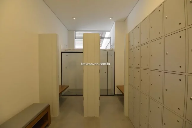 Imagem Galpão Comercial para Locação em Sorocaba-SP, Bairro Cajuru do Sul - 2 Banheiros, 8 Vagas de Garagem, 2.731,68 m² de Área.