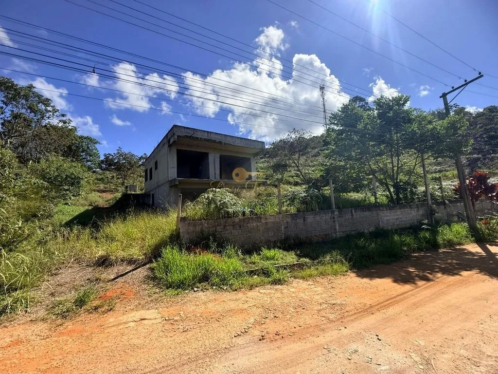 Imagem Casa em Condomínio para Venda em Teresópolis / RJ no bairro Albuquerque