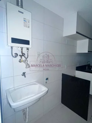 Imagem Apartamento quarto e sala, varanda grande, 1 vaga, 1 quadra do mar