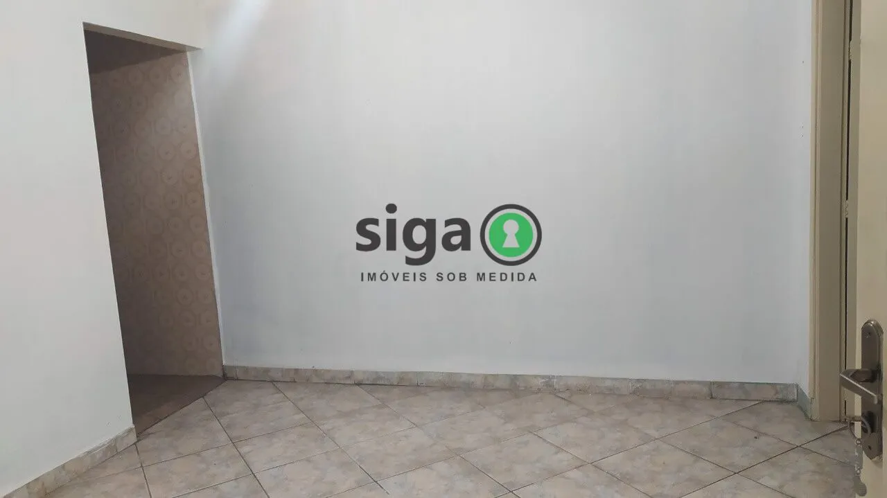 Imagem Imóvel com 3 Casas e 3 Vagas Próximo à Av. Santa Catarina