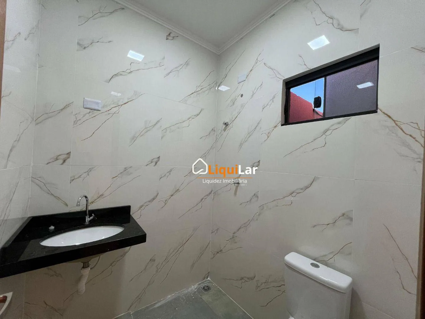 Imagem Casa Térrea no Coronel Antonino | Excelente Acabamento e Suíte