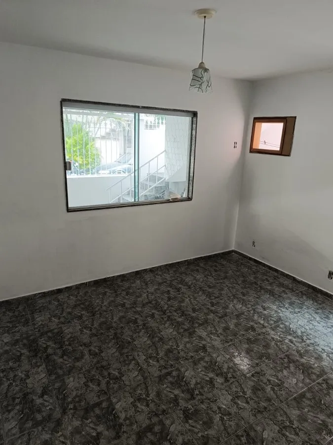 Imagem Casa em Condomínio para Venda em Itaboraí, Centro (Manilha), 4 dormitórios, 1 suíte, 2 banheiros, 1 vaga